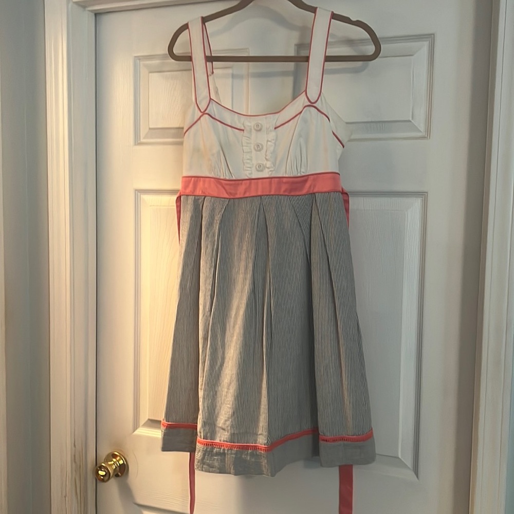Jessica Simpson pinstriped & coral size 8. - Picture 1 of 1